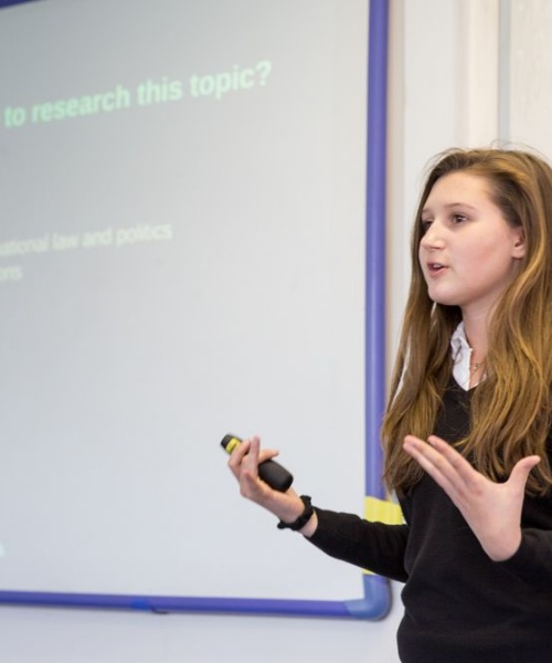 News » Students present their EPQ research